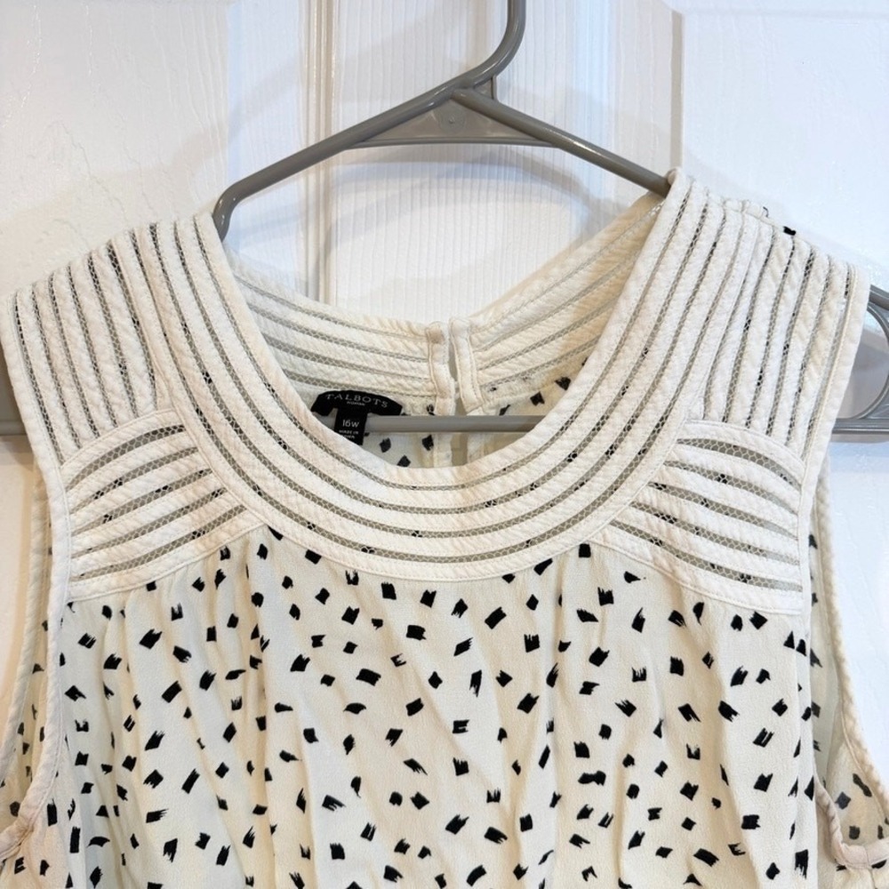 Talbots‎ Woman16W Ivory & Black Sleeveless Textured Yoke Blouse Workwear - Picture 2 of 7